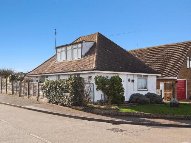 Bungalow for sale in South Tankerton, The Bridge