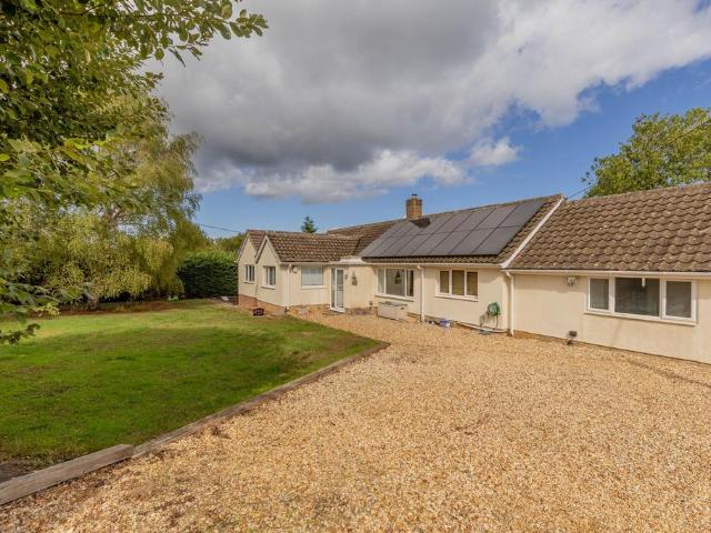 Bungalow for sale in Brinkworth, Wiltshire