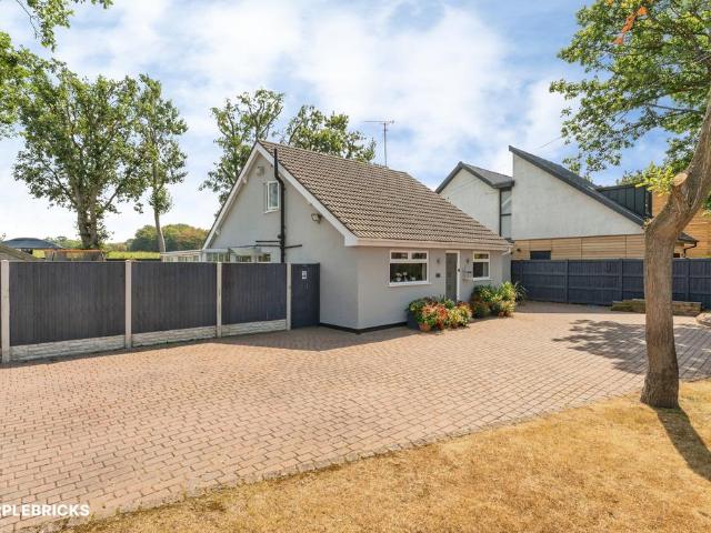 Bungalow for sale in St Asaph, Wales