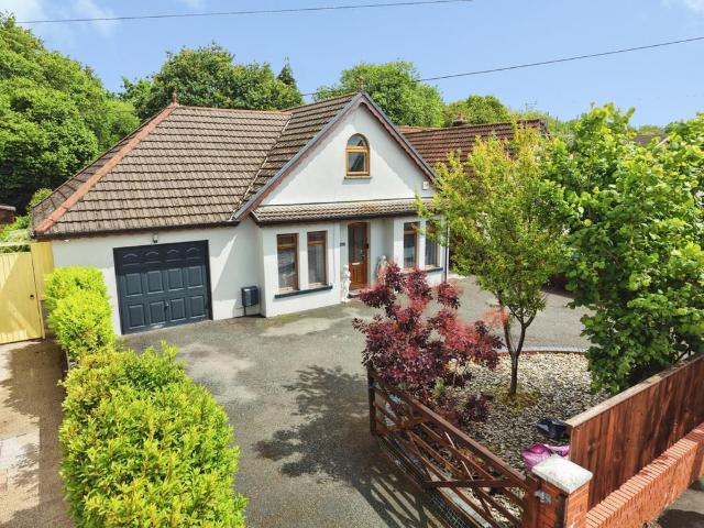 Bungalow for sale in Gorseinon, Wales