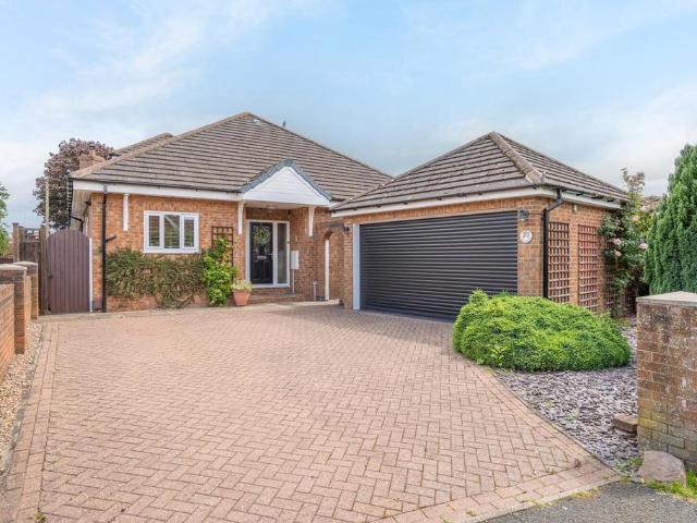 House for sale in Copmanthorpe, York
