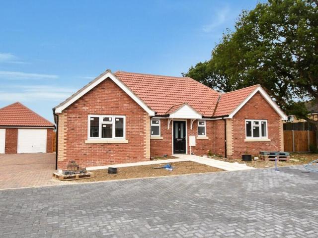 Bungalow for sale in Dale Hill, Essex