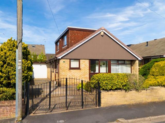 Bungalow for sale in Wargrave, Newton-le-willows