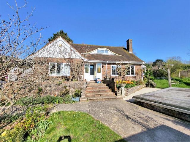 Bungalow for sale in Nepcote, Clapham