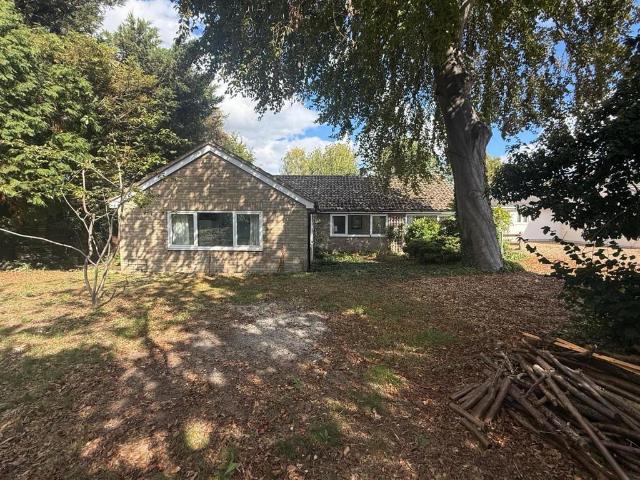 Bungalow for sale in Duxford, South Cambridgeshire