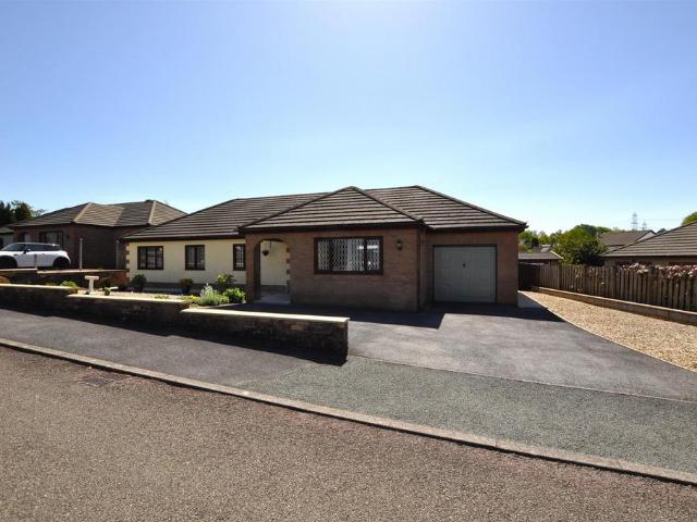 Bungalow for sale in Llangain, Wales