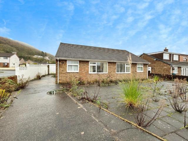 Bungalow for sale in Baglan