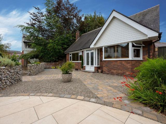 Bungalow for sale in Southport, Sefton