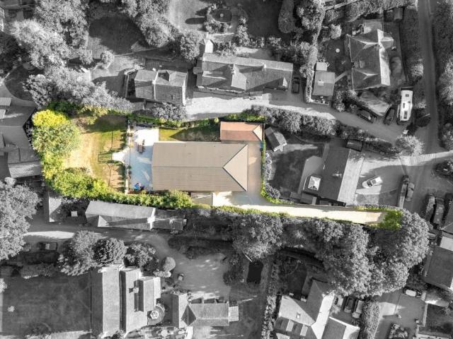 Bungalow for sale in Hillview, Surrey