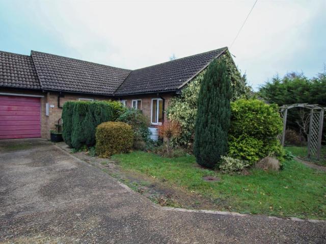 Bungalow for sale in Oakington and Westwick, Arrington