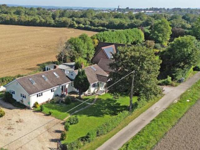 House for sale in Walworth Business Park, Barton Stacey