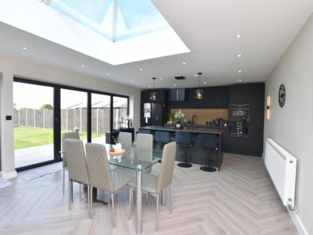 Bungalow for sale