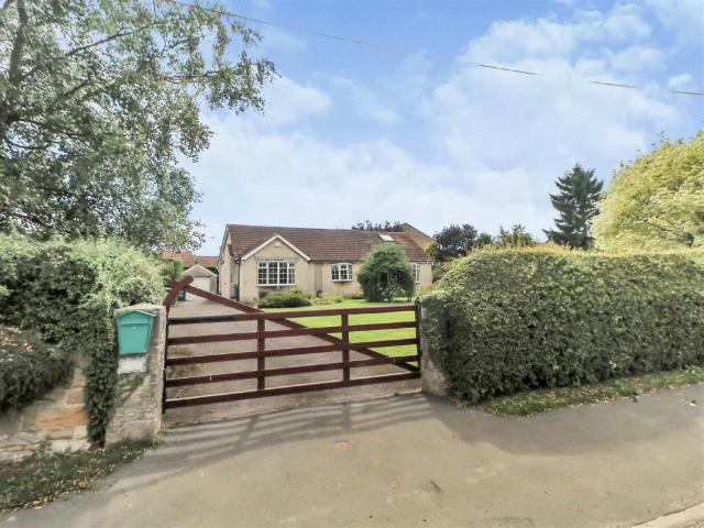 Bungalow for sale in Clayton