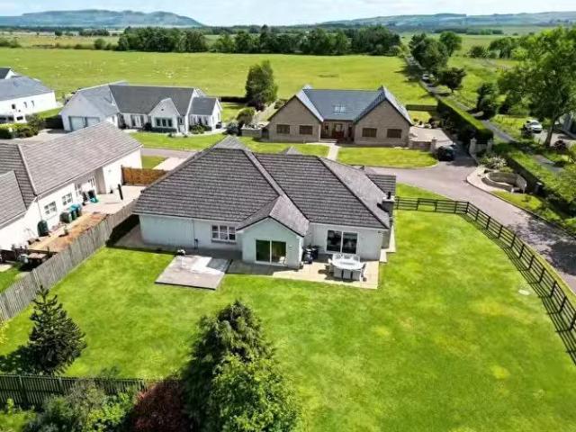 House for sale in Rumbling Bridge