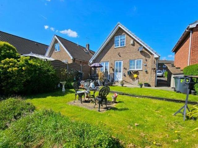 House for sale in Cudworth, South Yorkshire
