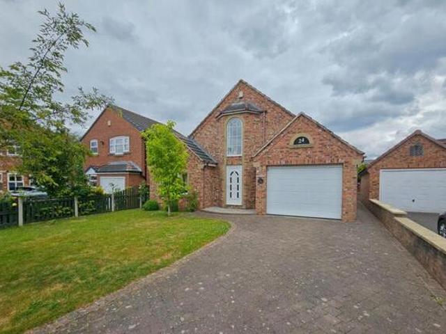 House for sale in Barugh Green, South Yorkshire