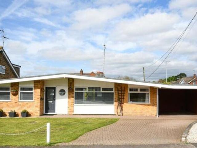 House for sale in Queens Park, Basildon