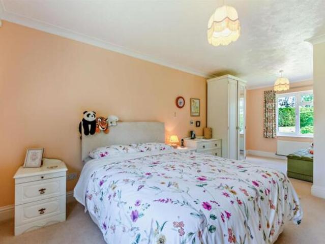Bungalow for sale