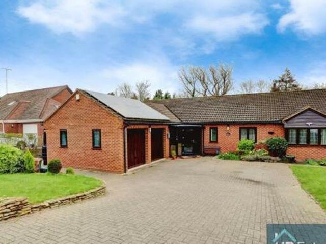 House for sale in Canley Gardens, West Midlands