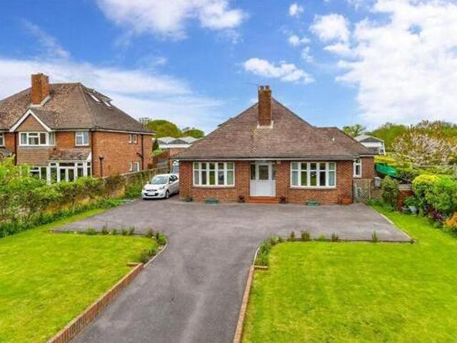 House for sale in Littlecote, West Sussex