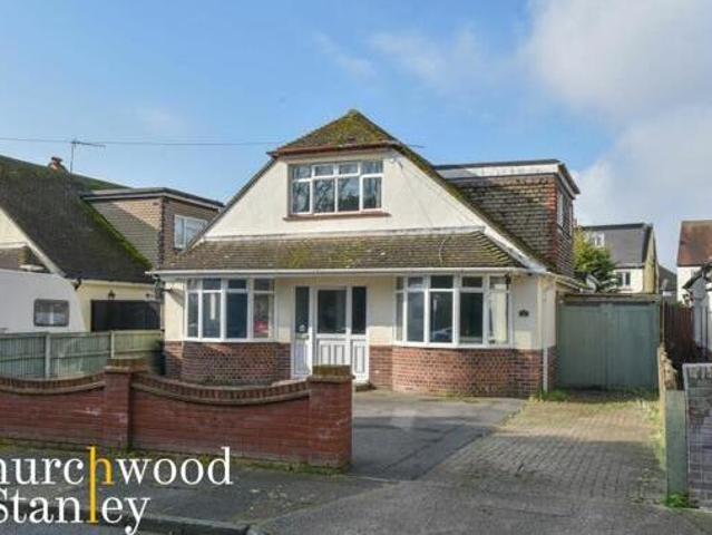 House for sale in Dale Hill, Essex