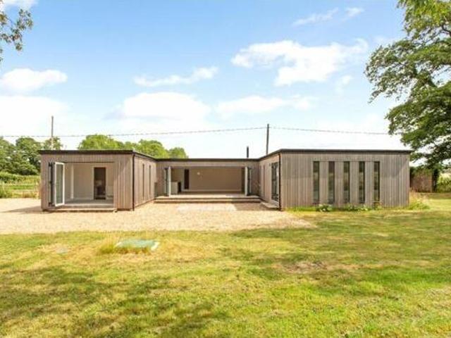 House for sale in Fole, Surrey