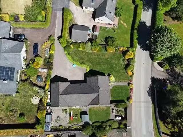 House for sale in Rumbling Bridge