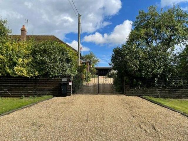 House for sale in Dunstable, Bedfordshire