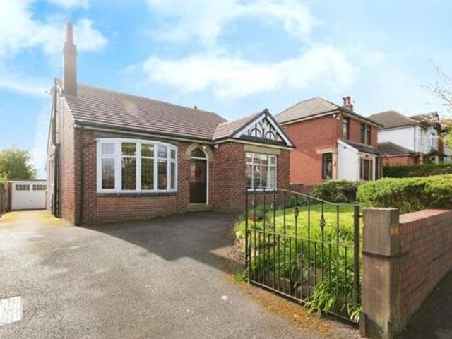 House for sale in Heckmondwike, West Yorkshire
