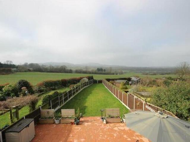 House for sale in Halesowen, West Midlands