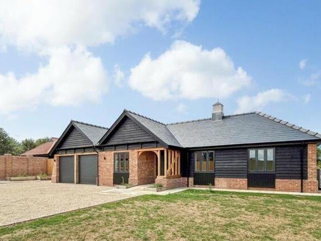 House for sale in Key Street, Suffolk