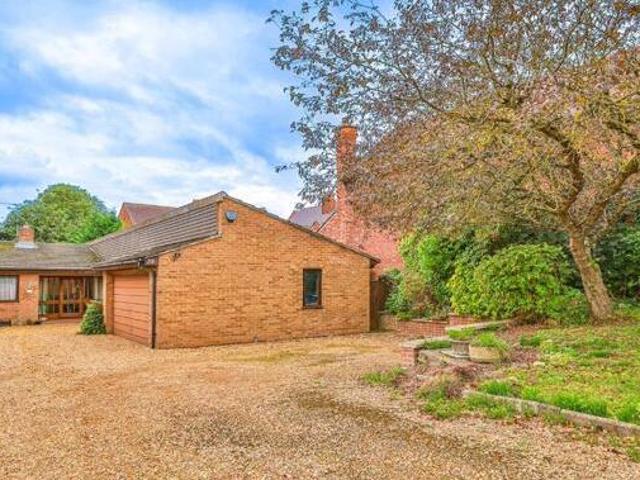 House for sale in Leisure Village, Kettering
