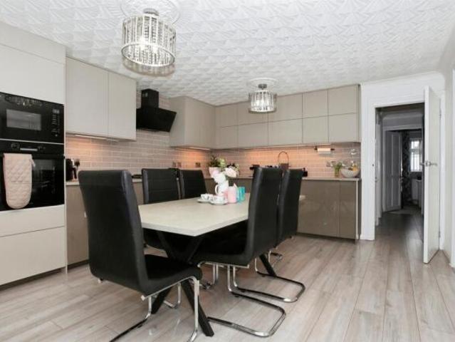 Bungalow for sale in Hampton Green, Cambridgeshire