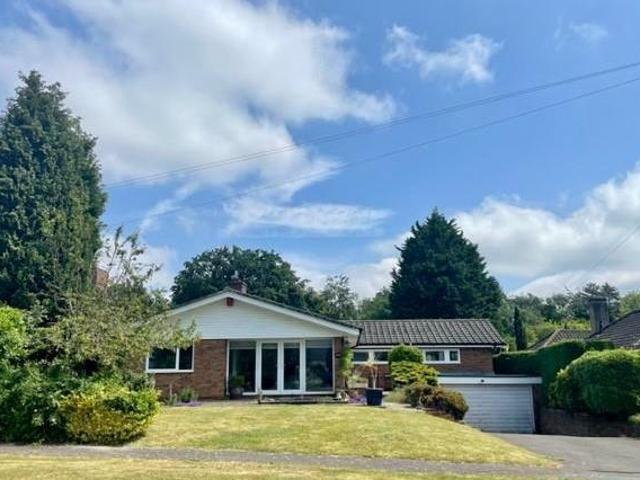 House for sale in Pachesham Park, Surrey