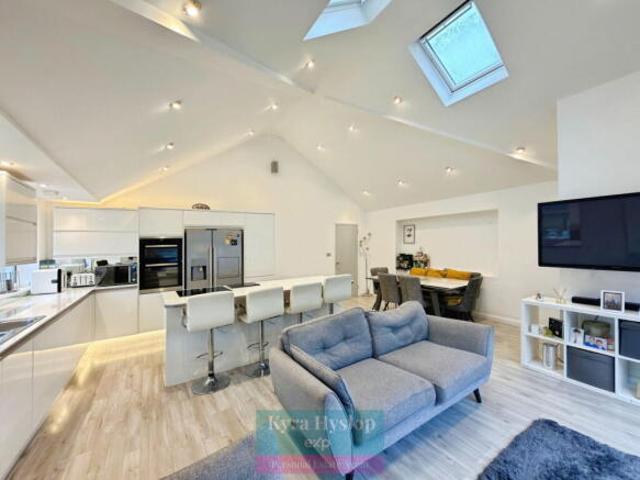 Bungalow for sale in Watergate, Devon