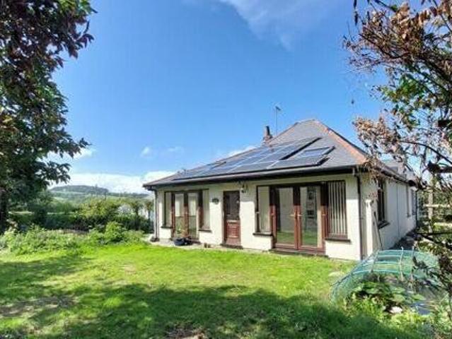 House for sale in Weir Quay, Devon
