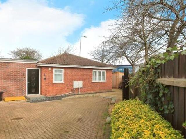 House for sale in Hampton Green, Cambridgeshire