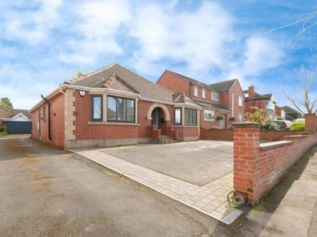 House for sale in Ossett, West Yorkshire