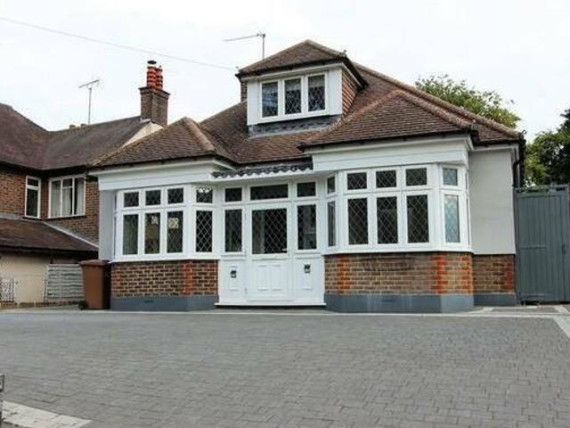 House for rent in Surrey