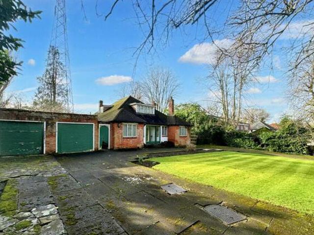 House for sale in Pinner, Greater London