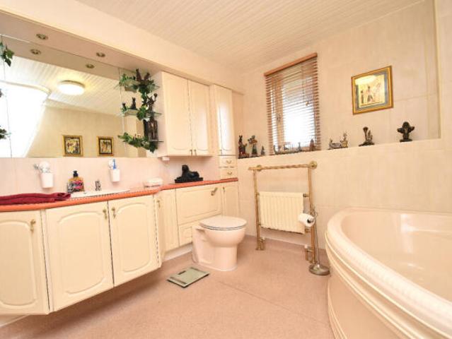 Bungalow for sale in Cowglen, Priesthill
