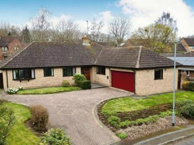 House for sale in Northampton, Northamptonshire