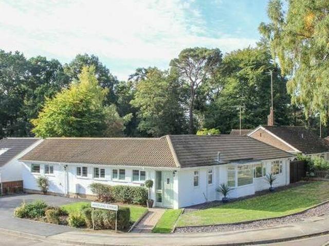 House for rent in Lyons, Greater London