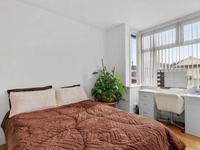 Property for sale in Slough