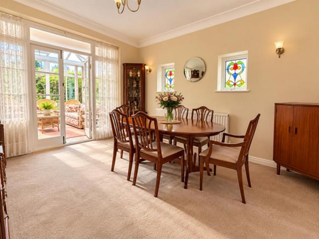 Bungalow for sale