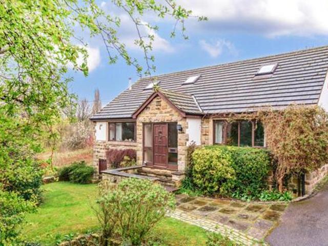 House for sale in Wrenthorpe, West Yorkshire