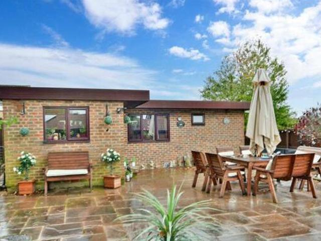 House for sale in Brompton, Gillingham