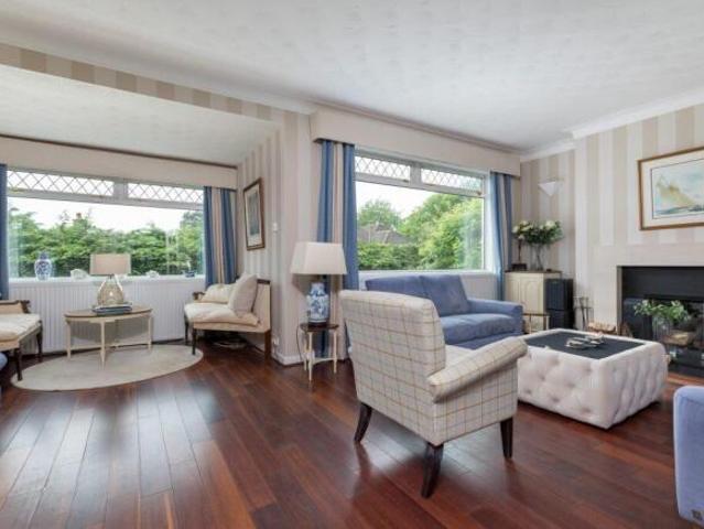 Bungalow for sale in Carmunnock, Scotland