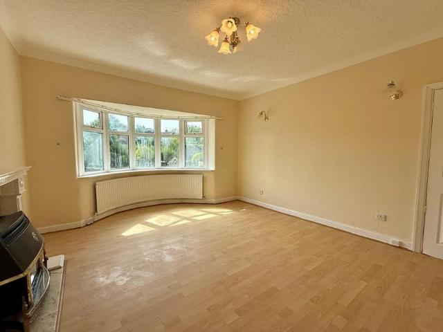 House for rent in Heald Green, Greater Manchester