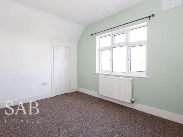 House for rent in London Borough of Ealing, Greater London